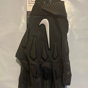 Nike Black and White Sports Gloves